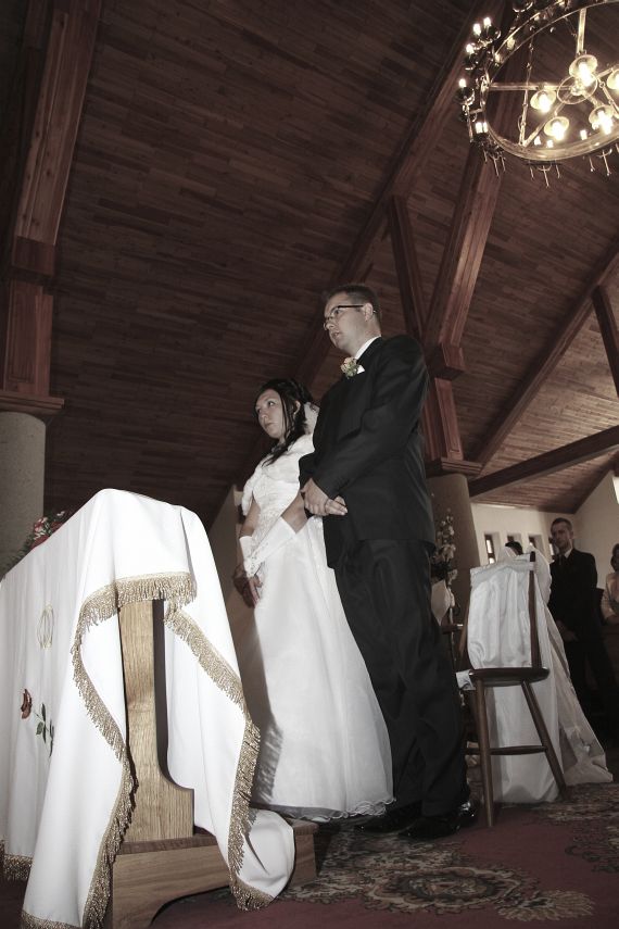 Fotograf na ślub - zdjęcia z kościoła - galeria